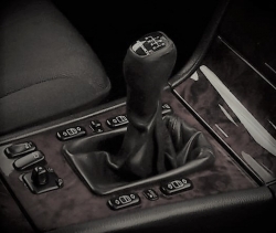 Manžeta páky řazení - Mercedes-Benz W210 - barva černá